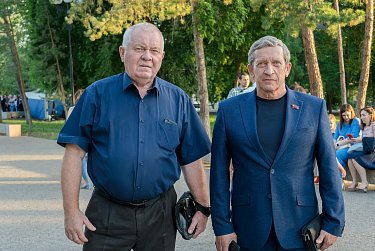 Оренбуржцы зажгли «Свечу памяти» 